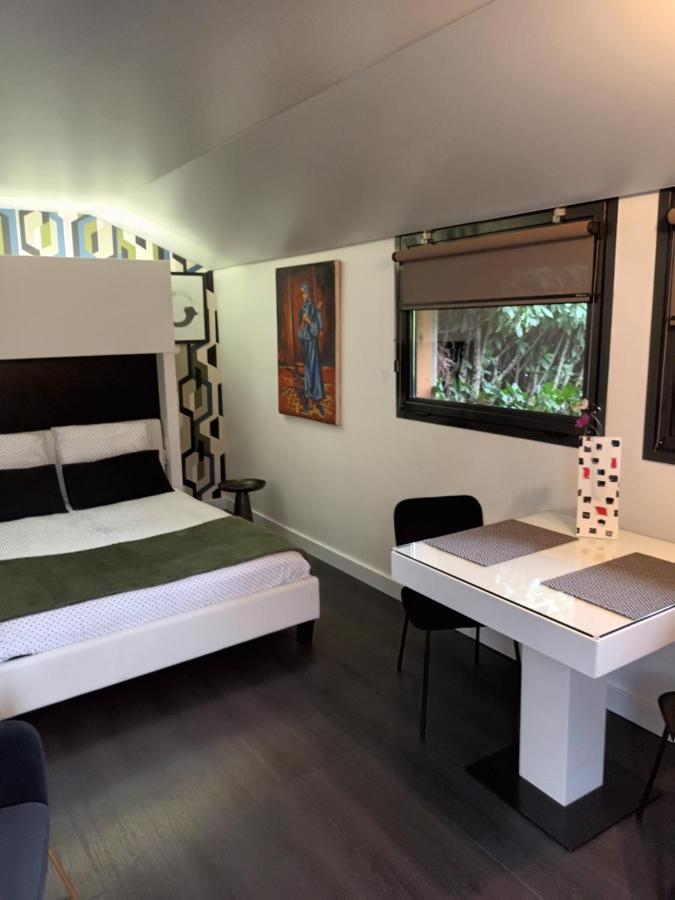 Chambre D'Hotes "Riad Des Baudieres" Bourg-en-Bresse Bagian luar foto